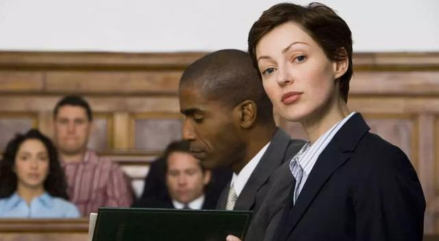 找律師真正靠譜的，莫過有一個(gè)人品正直的律師朋友